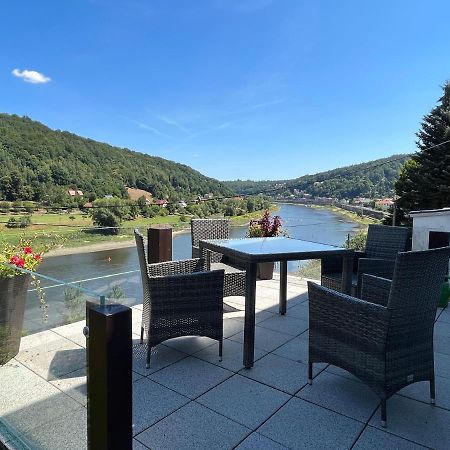 Saechsische-Schweiz-Ferienhaus-Wohnung-2-Mit-Hervorragendem-Panoramablick-Ueber-Das-Elbtal Кьонихщайн ан дер Елбе Екстериор снимка