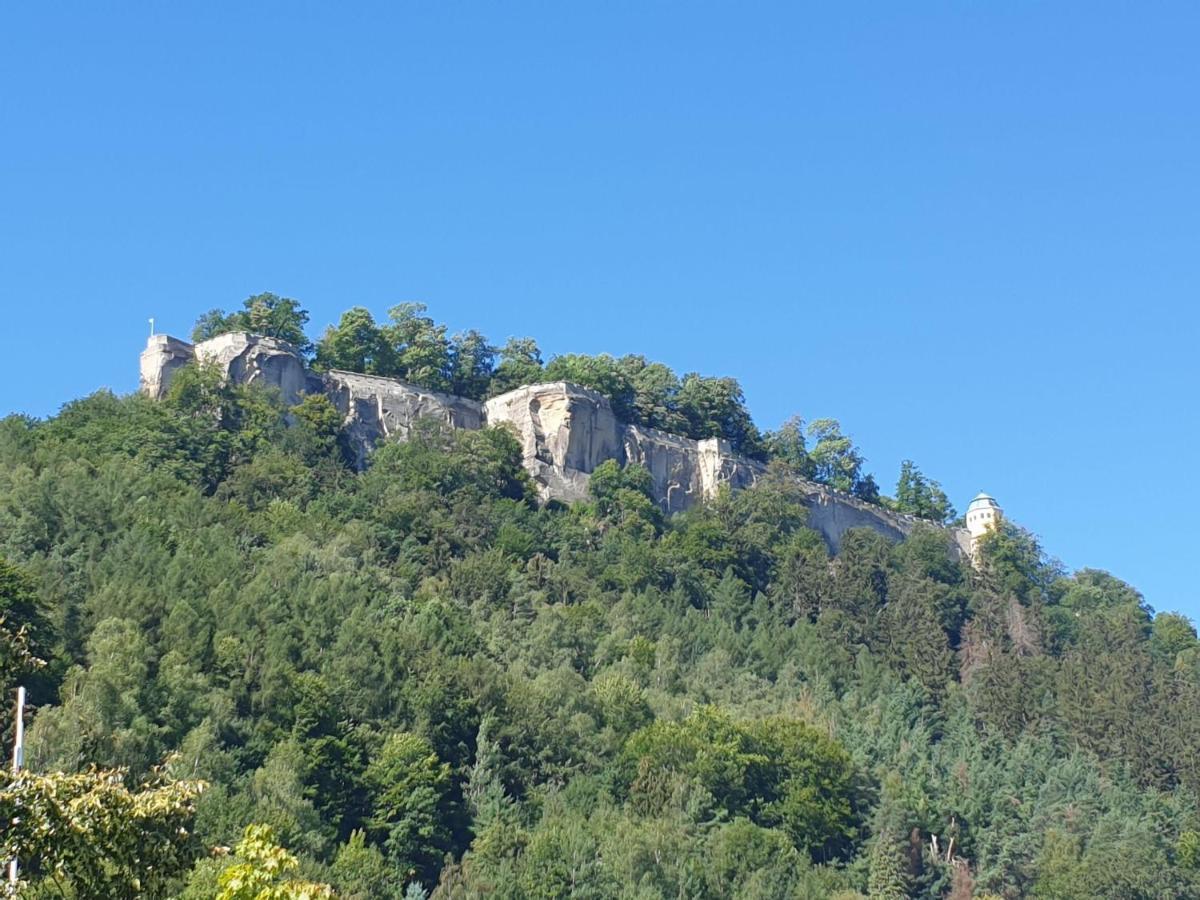 Saechsische-Schweiz-Ferienhaus-Wohnung-2-Mit-Hervorragendem-Panoramablick-Ueber-Das-Elbtal Кьонихщайн ан дер Елбе Екстериор снимка