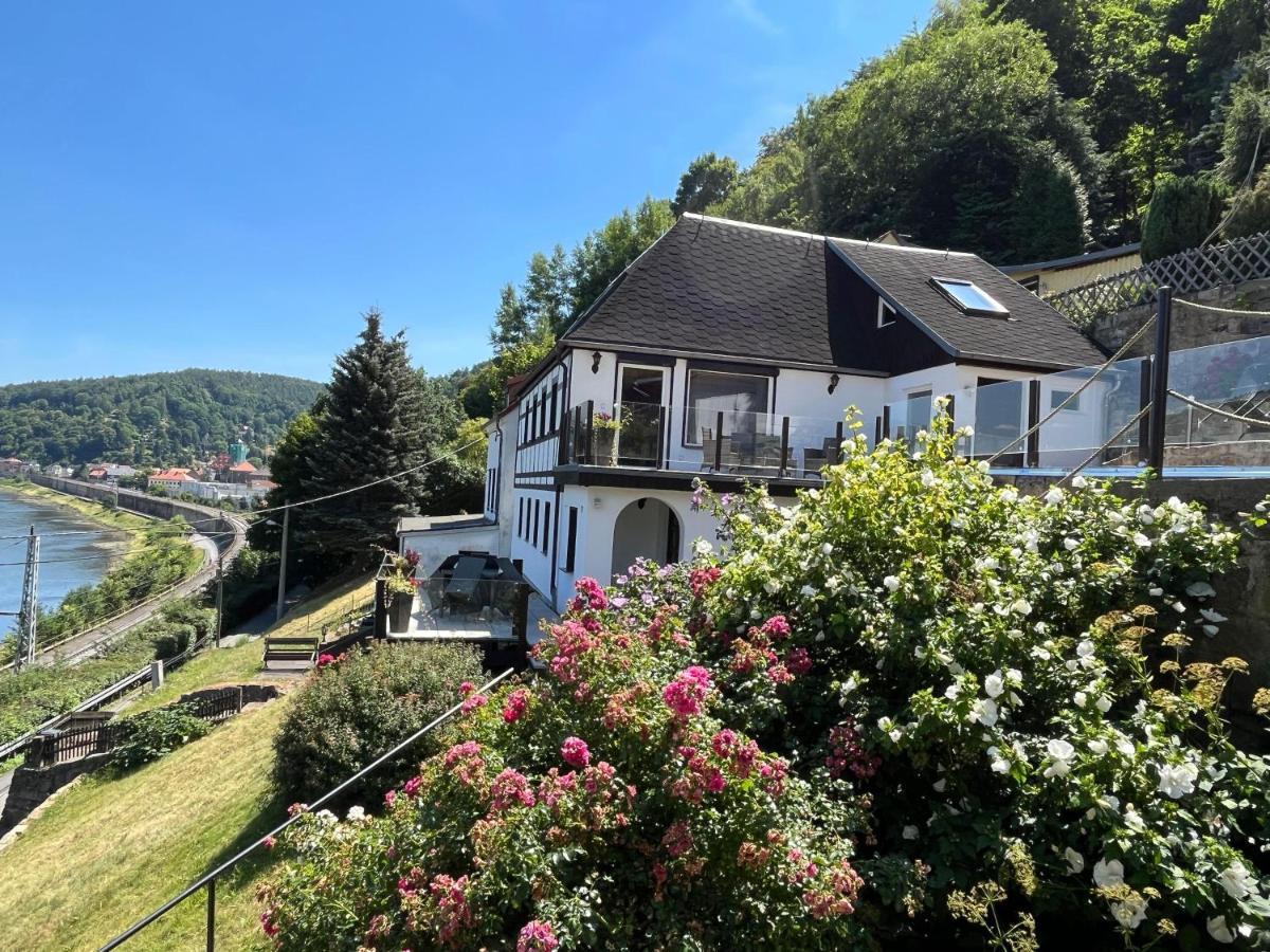 Saechsische-Schweiz-Ferienhaus-Wohnung-2-Mit-Hervorragendem-Panoramablick-Ueber-Das-Elbtal Кьонихщайн ан дер Елбе Екстериор снимка
